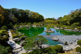 大池泉庭の写真